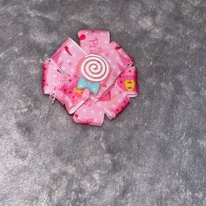 1 pink hair bow hand made